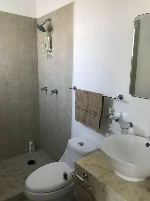 Casa En Playa Del Carmen Albercas Estacionamientos Villa